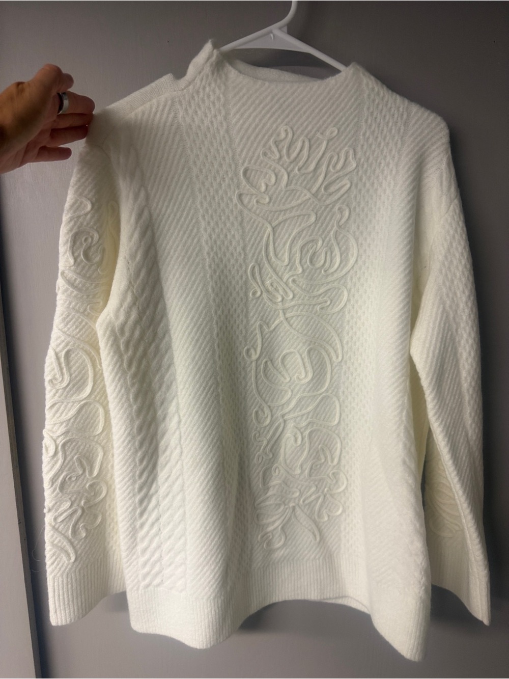 Anne Klein Women's Textured Cream Cable Knit Sweater